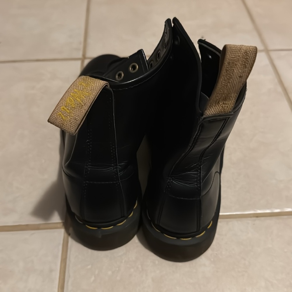Dr. Martens Black Vegan Leather Boots Size 9 - Picture 4 of 5